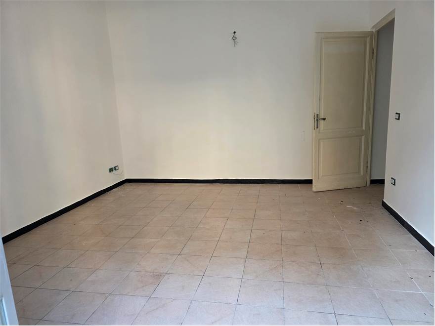 sala con accesso al giardino